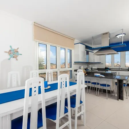 Casa Tillo Holiday home *